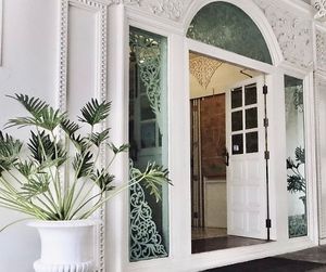 Front at Shewe Vegan & Vegetarian Cafe in Chiang Mai