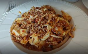 ยำหัวปลี at Shewe Vegan & Vegetarian Cafe in Chiang Mai