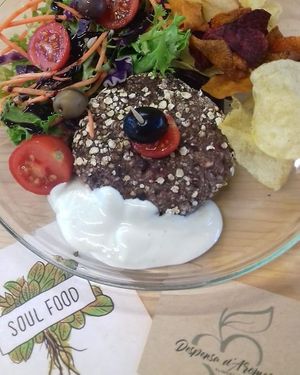 Vegan Bean Burger with Potato and Salad at Despensa d'Aroma in Sintra