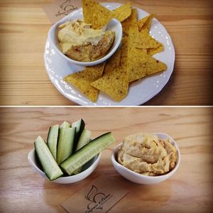 Vegan finger food at Despensa d'Aroma in Sintra