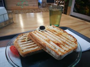 Sandwich at Despensa d'Aroma in Sintra