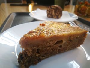 Pear cake and chocolate salami at Despensa d'Aroma in Sintra