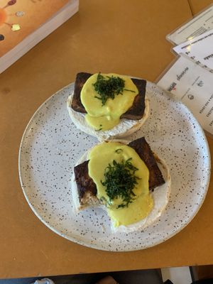Tofu benedict  at Mornings in Curitiba