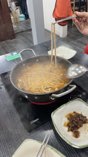   at Dotori Kalguksu in Seoul