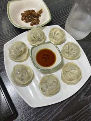   at Dotori Kalguksu in Seoul