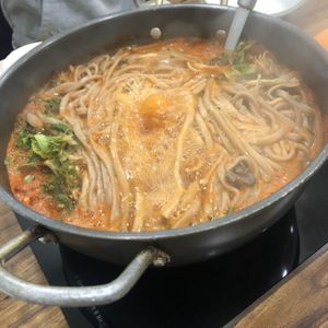 Kalguksu at Dotori Kalguksu in Seoul