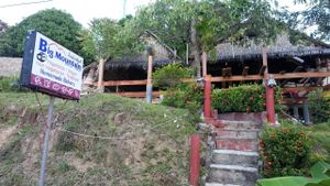 outside at Big Mountain in Koh Phangan