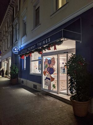 view from outside at Pâtisserie Ludwig in Karlsruhe