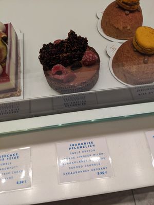 raspberry with chocolate at Pâtisserie Ludwig in Karlsruhe