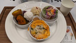 4 dishes plate at Upgrade Plant Based Kitchen in Osaka