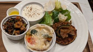 5 dish plate at Upgrade Plant Based Kitchen in Osaka