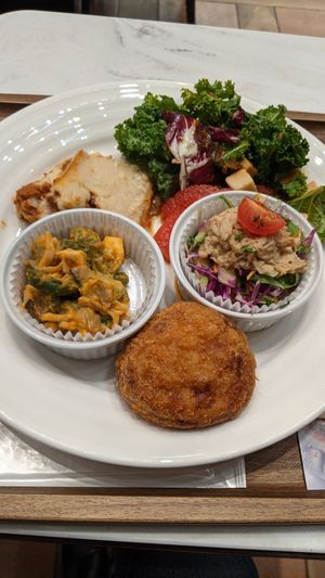 5 dish plate at Upgrade Plant Based Kitchen in Osaka