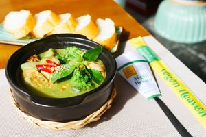 Vegan Thai green curry at Vegan Heaven in Da Lat