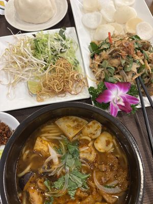 Hue noodles & chick’n salad  at Vegan Heaven in Da Lat
