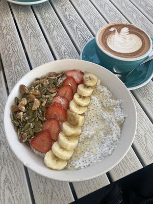 Chiq bowl  at Little Cove Espresso in New Territories