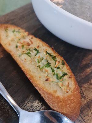 Garlic bread 21/8/23 at Privé - Tiong Bahru in Central Singapore