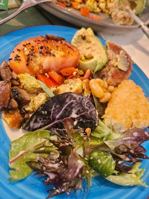 ~ 3/10/23 at Privé - Tiong Bahru in Central Singapore