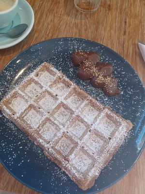 Vegan Brussels waffle with homemade hazelnut-chocolate spread at Pardon in Brussels