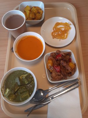 Индийский суп со шпинатом at Sattva in Moscow