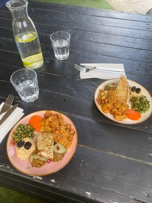 Small mezze boxes, only €6! at Nock Nock in Dublin
