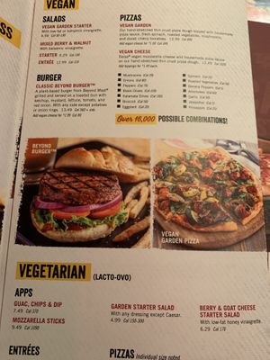 Vegan menu at UNO Pizzeria in Winter Garden