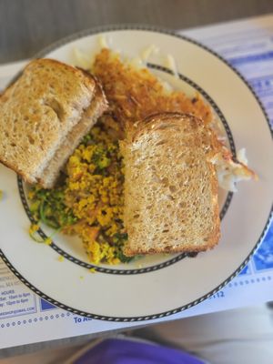 Tofu scramble with hash browns at Rome Point Café in North Kingstown