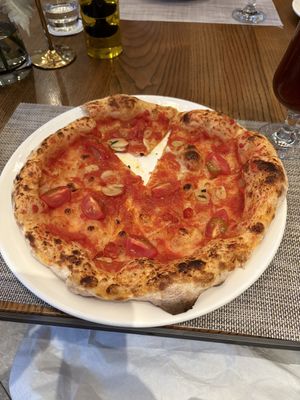 Pizza marinara!  at Oggi in Guangzhou