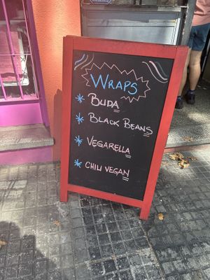Sign with wrap options  at Baidewey in Montevideo
