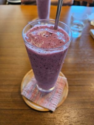Blueberry smoothie at Cafe Ren - Sakyo in Kyoto