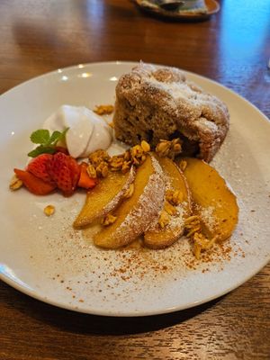 Apple crumble at Cafe Ren - Sakyo in Kyoto