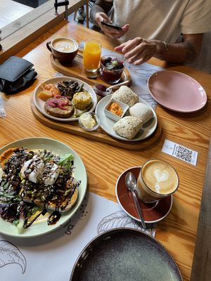 Brunch and veggie toast (I just removed the egg after the picture) at 7g Roaster in Vila Nova De Gaia