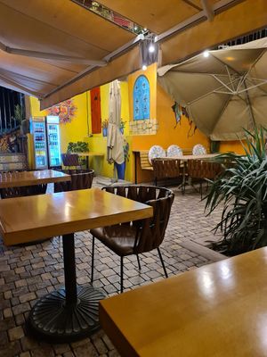 The courtyard at Los Pueblos in Yerevan