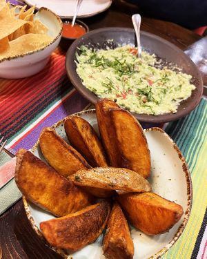Mexican fries and guacamole at Los Pueblos in Yerevan