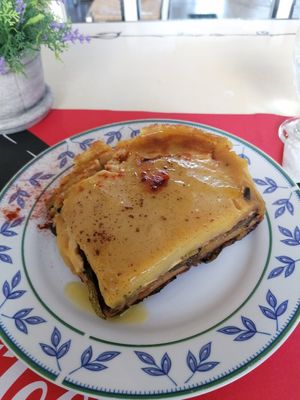 vegan Moussaka at Tis Mammis Sou in Rhodes