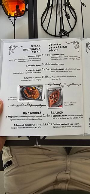 Veel vegan. 🫶🏼 at Tis Mammis Sou in Rhodes