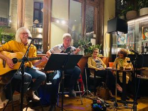 live music at Atelier Flori in Bruges