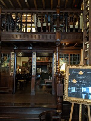 Inside at Atelier Flori in Bruges