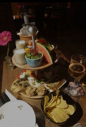 Etagère at Atelier Flori in Bruges