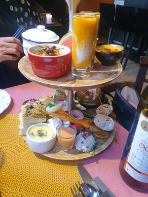  at Atelier Flori in Bruges