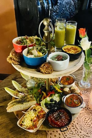   at Atelier Flori in Bruges