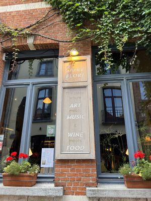 Front of the building   at Atelier Flori in Bruges