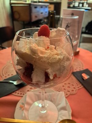 The Eton mess...I'd go back for this alone haha! at Atelier Flori in Bruges
