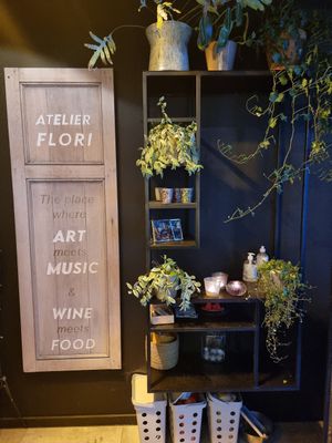 Entrance at Atelier Flori in Bruges