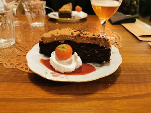   at Atelier Flori in Bruges