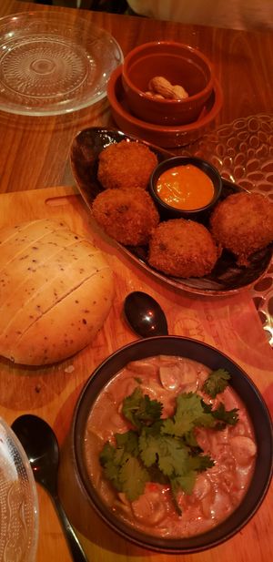  at Atelier Flori in Bruges