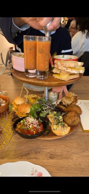   at Atelier Flori in Bruges