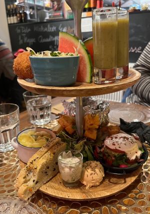 Vegan etagère  at Atelier Flori in Bruges