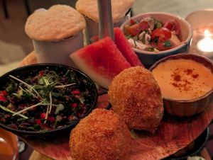 maaltijdetalage boven at Atelier Flori in Bruges