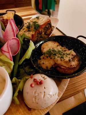  at Atelier Flori in Bruges