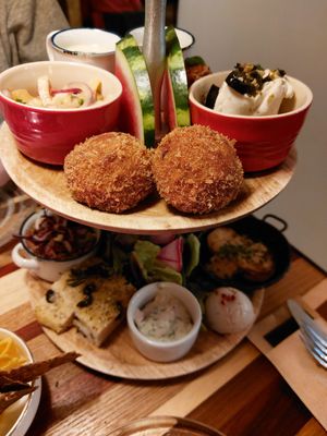  at Atelier Flori in Bruges